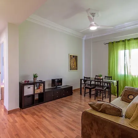 Of Arts And Sciences 2 Apartment *